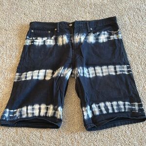 Levi’s blue and white tie dye denim shorts
